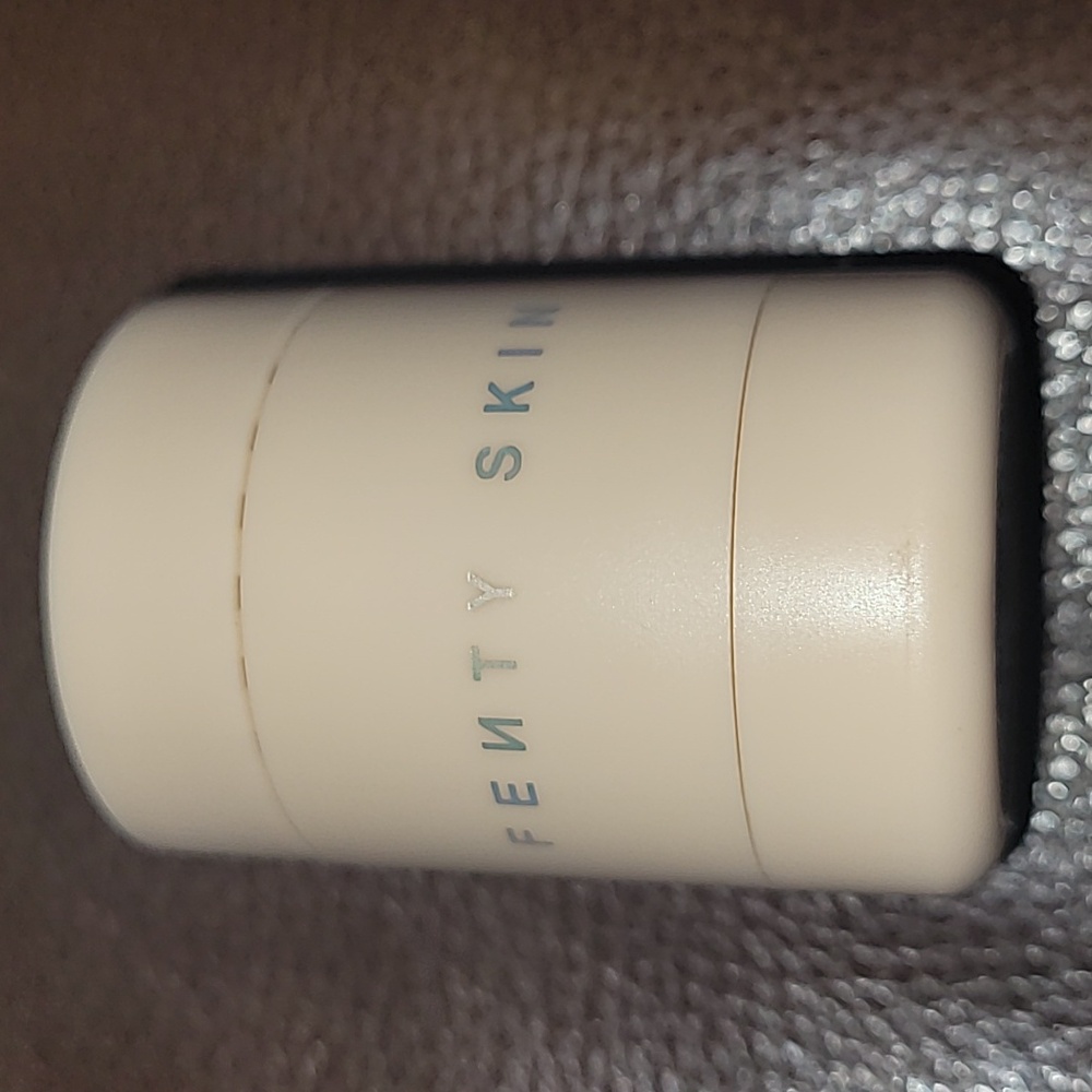 Fenty Beauty Plush Puddin Intensive Recovery Lip Mask